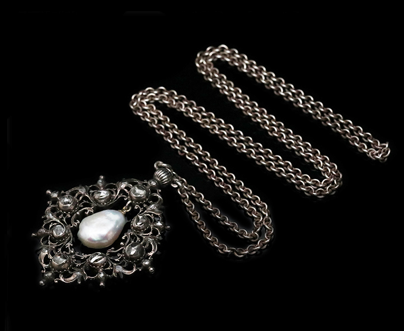 Antique Gallery Soleil アンティークジュエリー / AU VIEUX